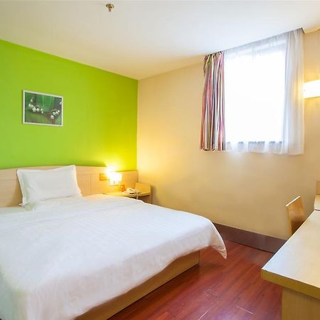 7Days Inn Changsha Jingwanzi International Furniture Square Чанша Экстерьер фото